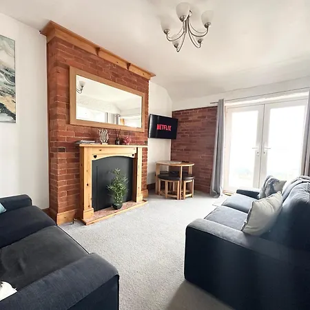 Coastline Retreats - Underwater Apartment - 2 Minutes From The Beach -Netflix-3
